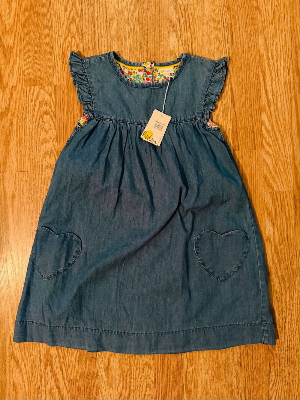 Mini Boden Denim Ruffle Shoulder Floral Lined Dress Size 6/7 Heart Pockets